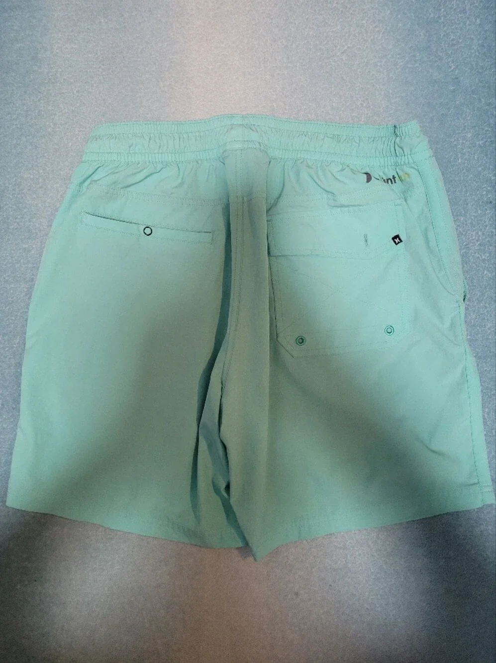 Hurley light mint